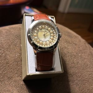 HONORA Mother of Pearl Cultured Pearl Watch, leather band…natural color.